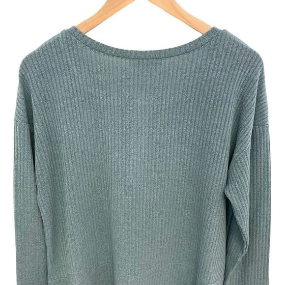 Weekend by Susan Betro Long Sleeve Top - Picture 5 of 6